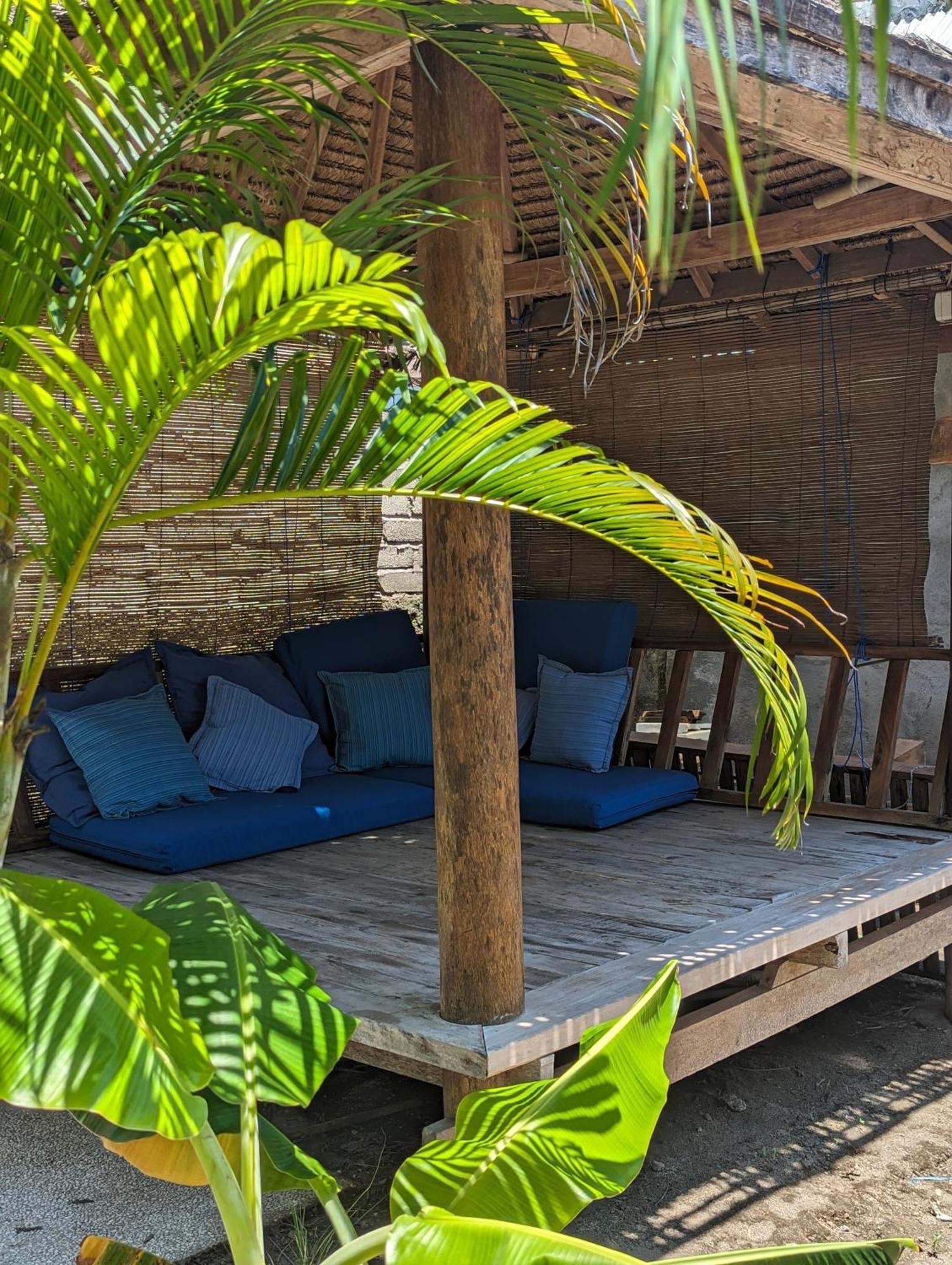 Indigo Bungalows Гили Траванган Экстерьер фото